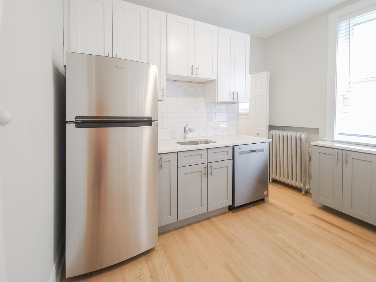 5055-61 N Damen Image 6