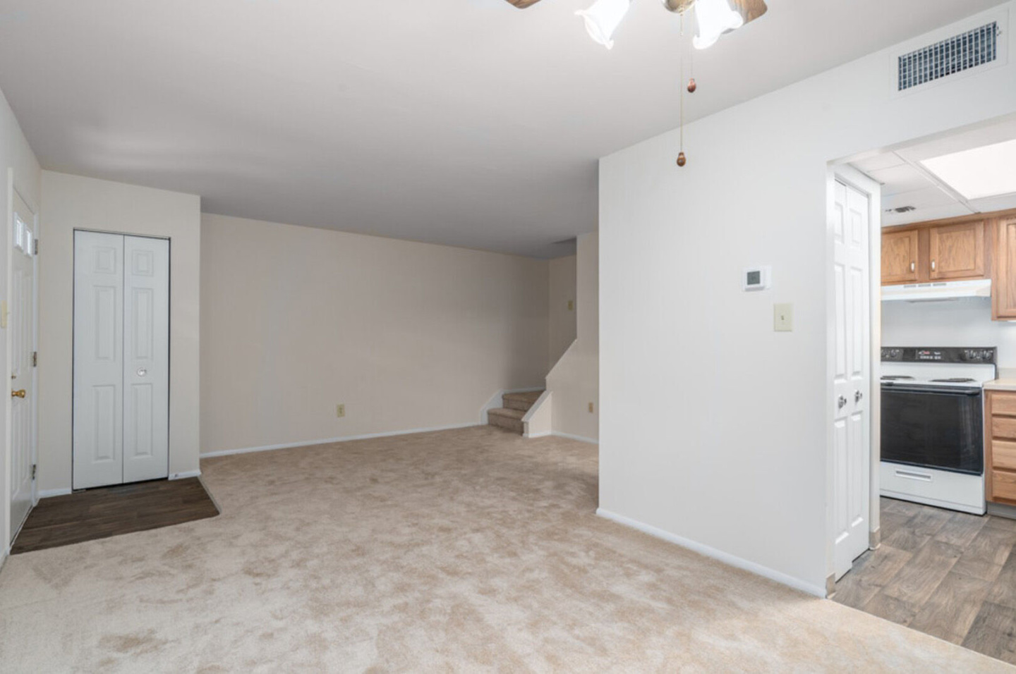 Pottsgrove Townhomes Image 11