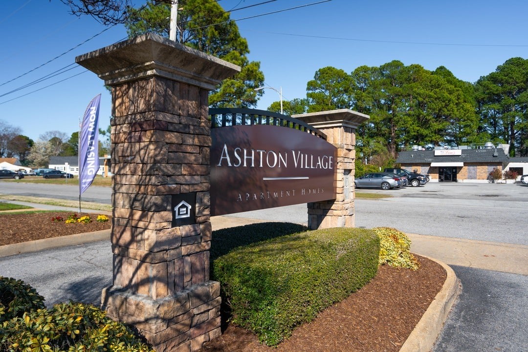 Ashton Village Apartment Homes Image 17