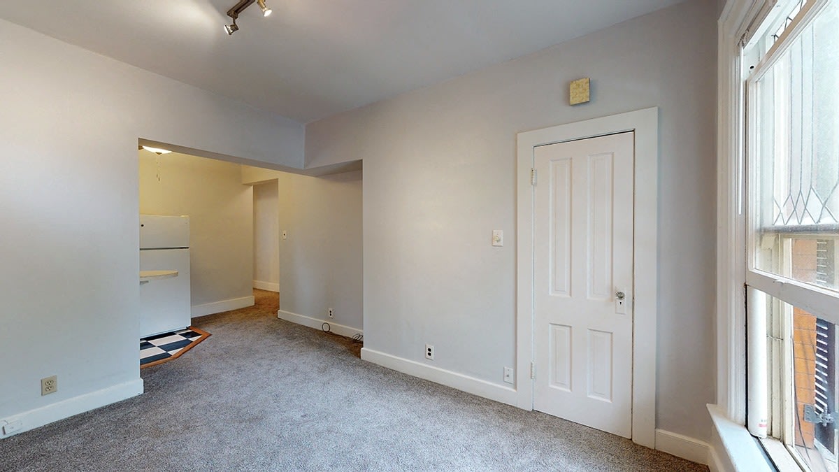1360 Franklin Image 7