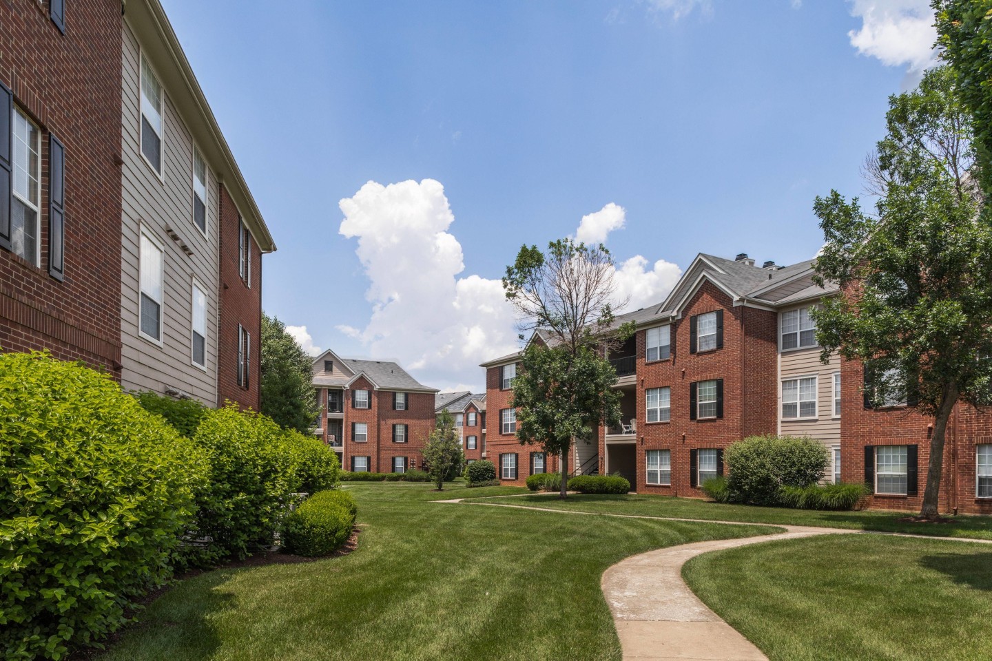 Oxmoor Apartment Homes Image 29