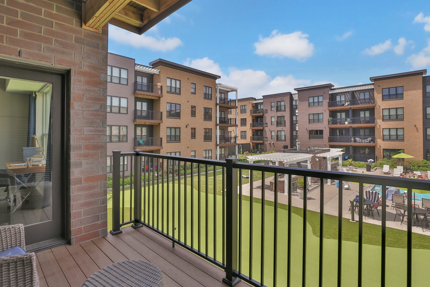 610 West Image 13