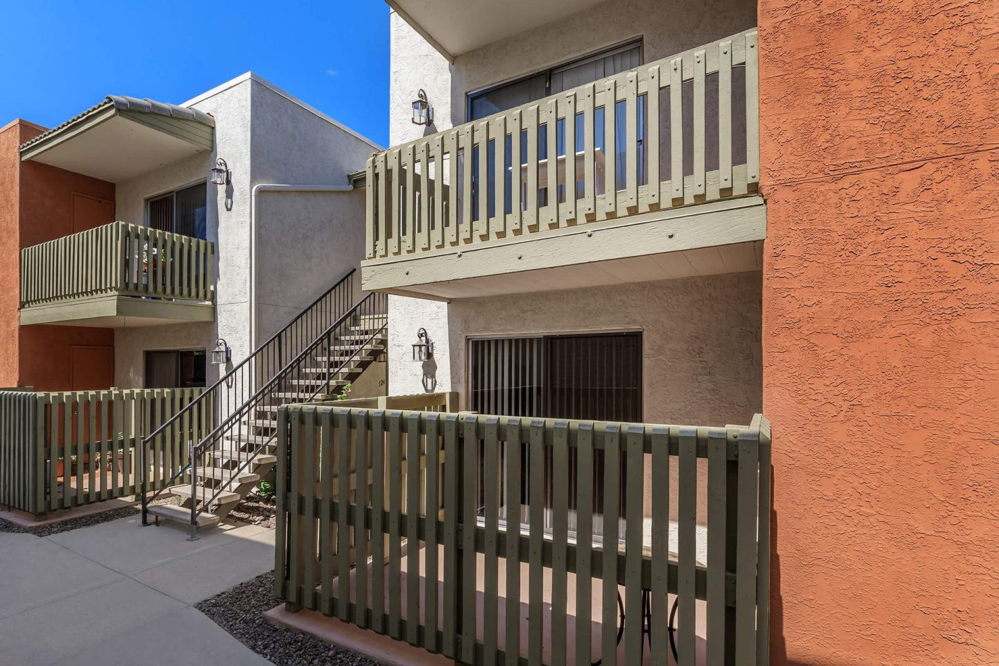Pantano Villas Image 2