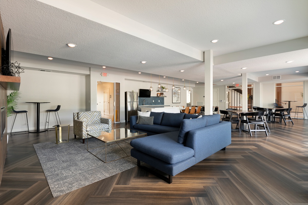 Spring House Image 33