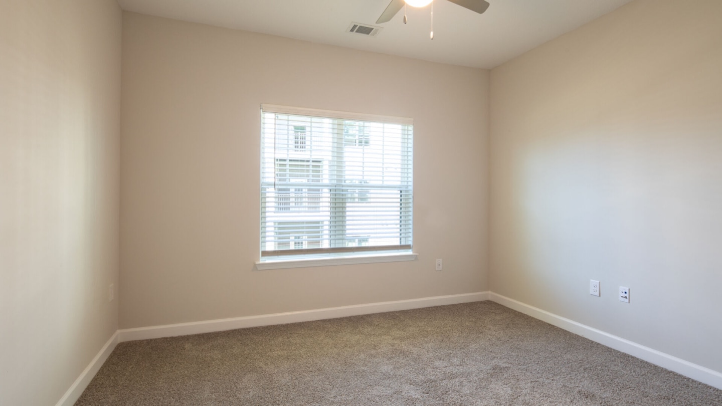 Austin Woods Apartment Homes Image 4