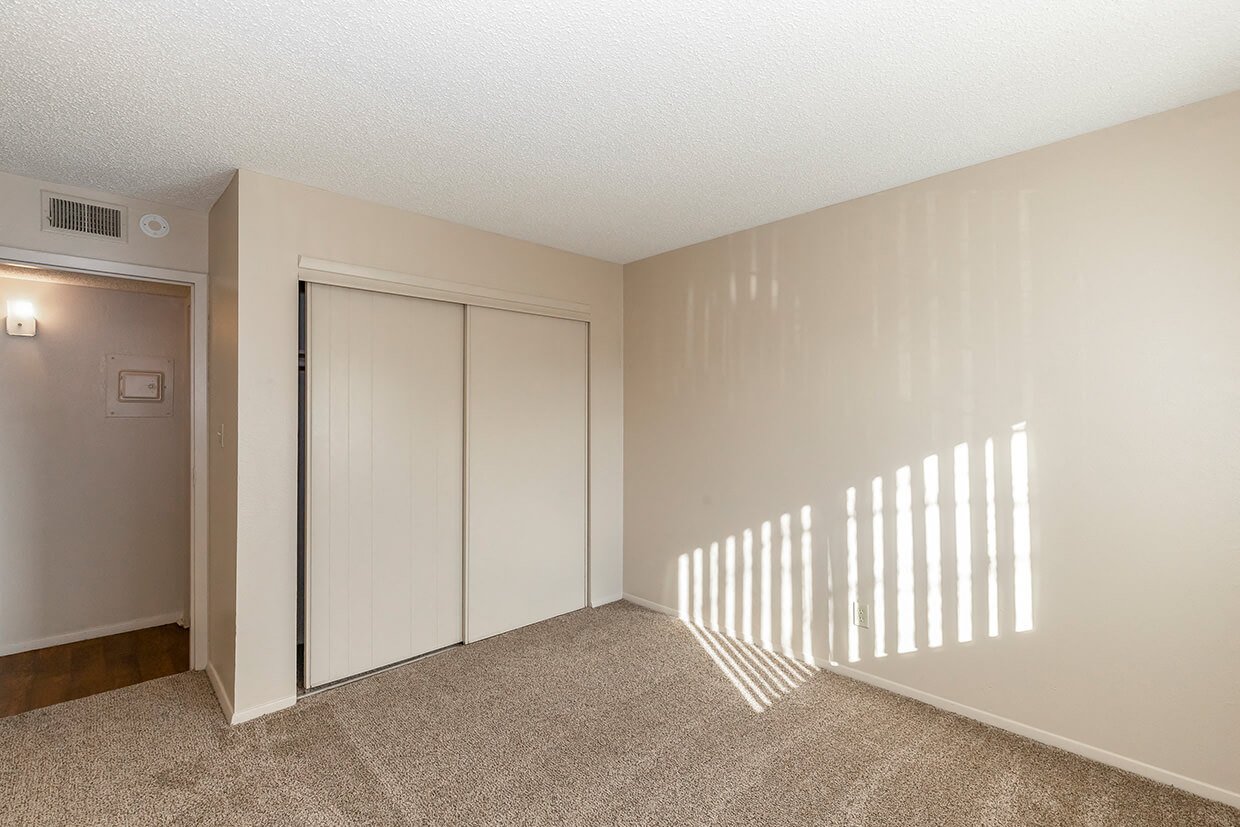 Raintree Apartments Image 24