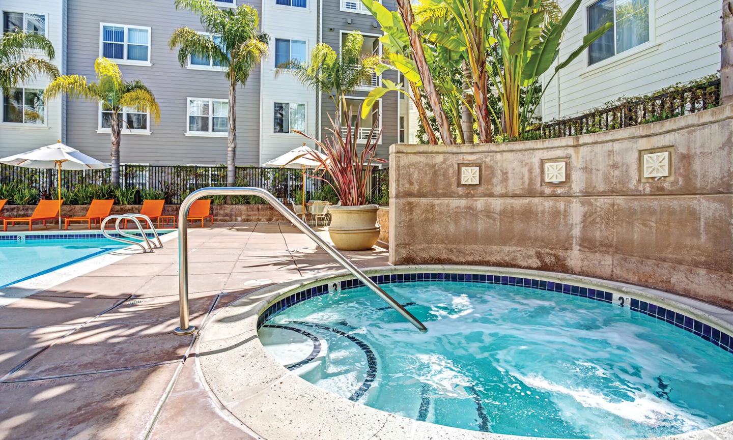 Metropolitan Apartments Image 3