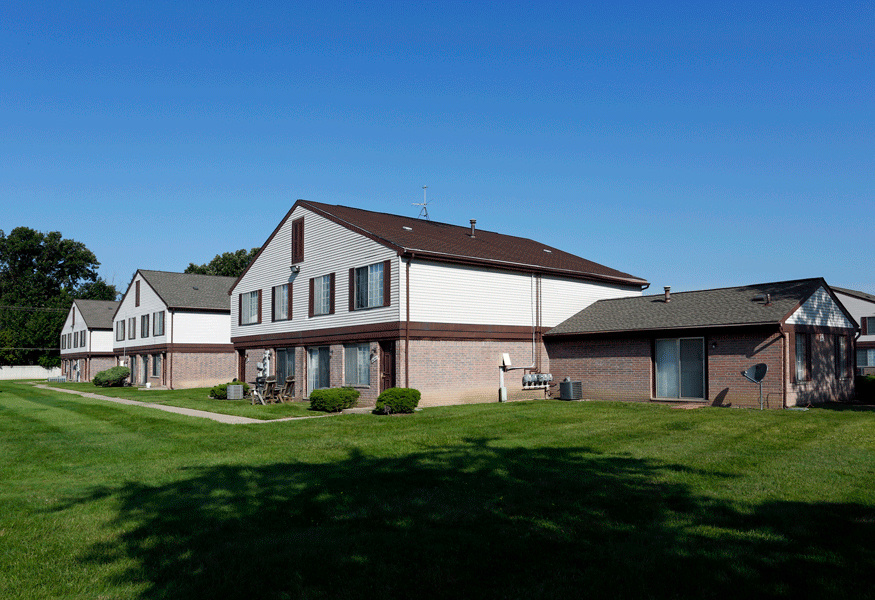 Farmbrooke Manor Apartments Image 7