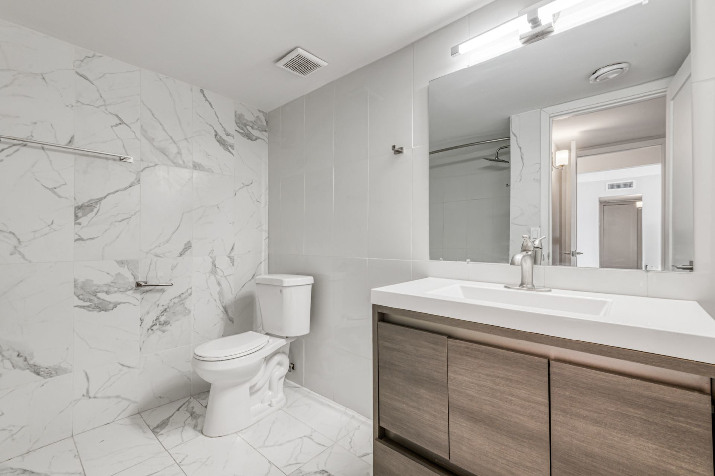 Echo Luxury Apartments Image 102