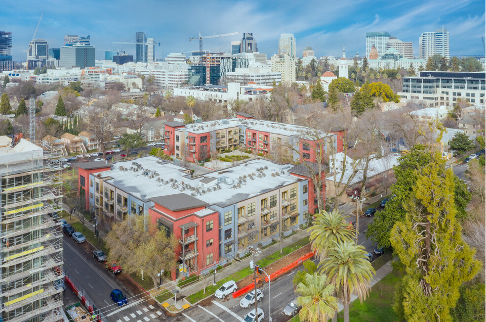 Fremont Mews Image 18