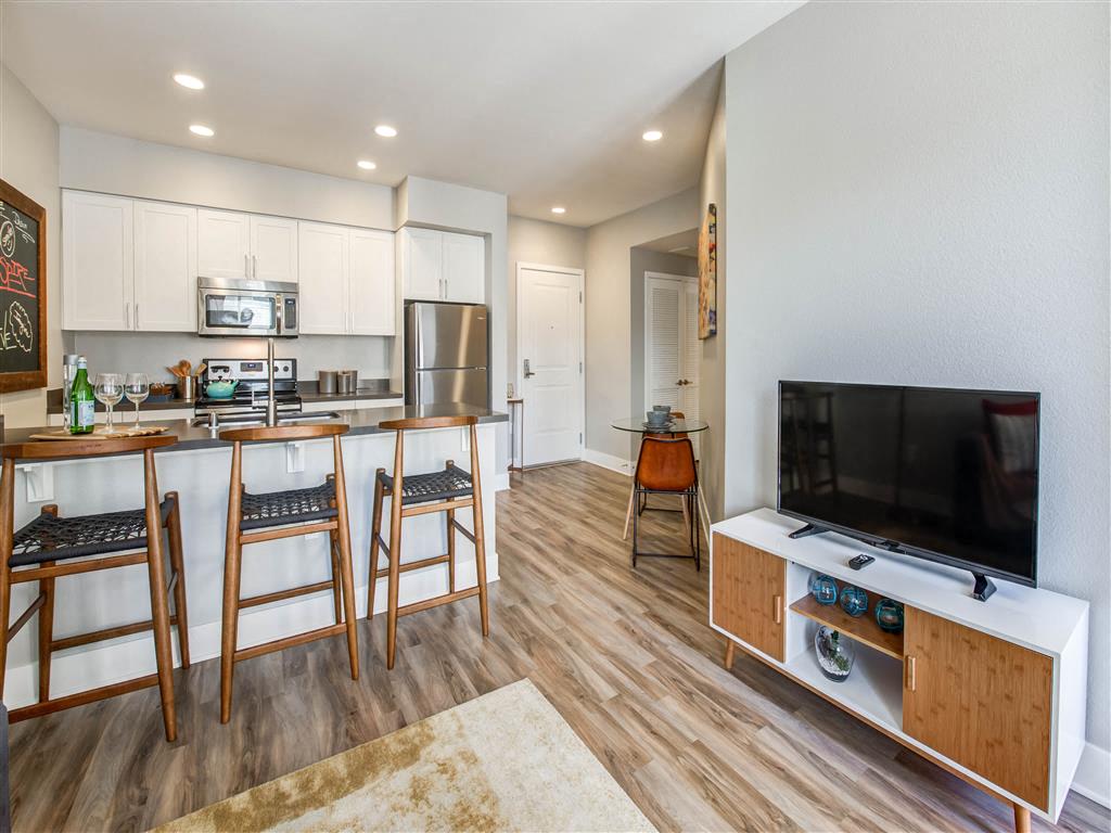 Alder Apartments Image 12