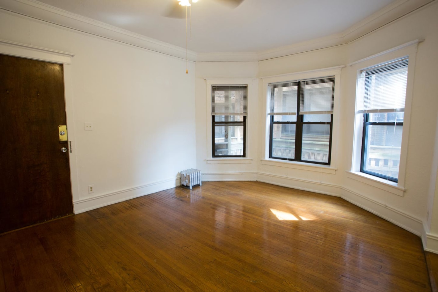 5474-5480 S. Hyde Park Boulevard Image 12