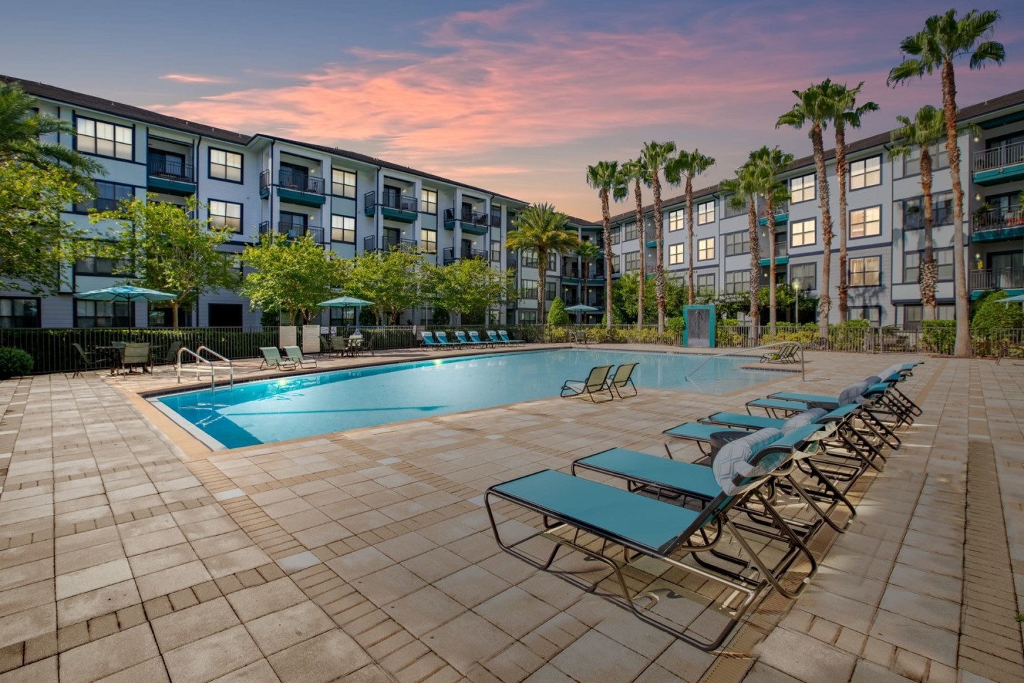 Millenia 700 Apartments Image 1