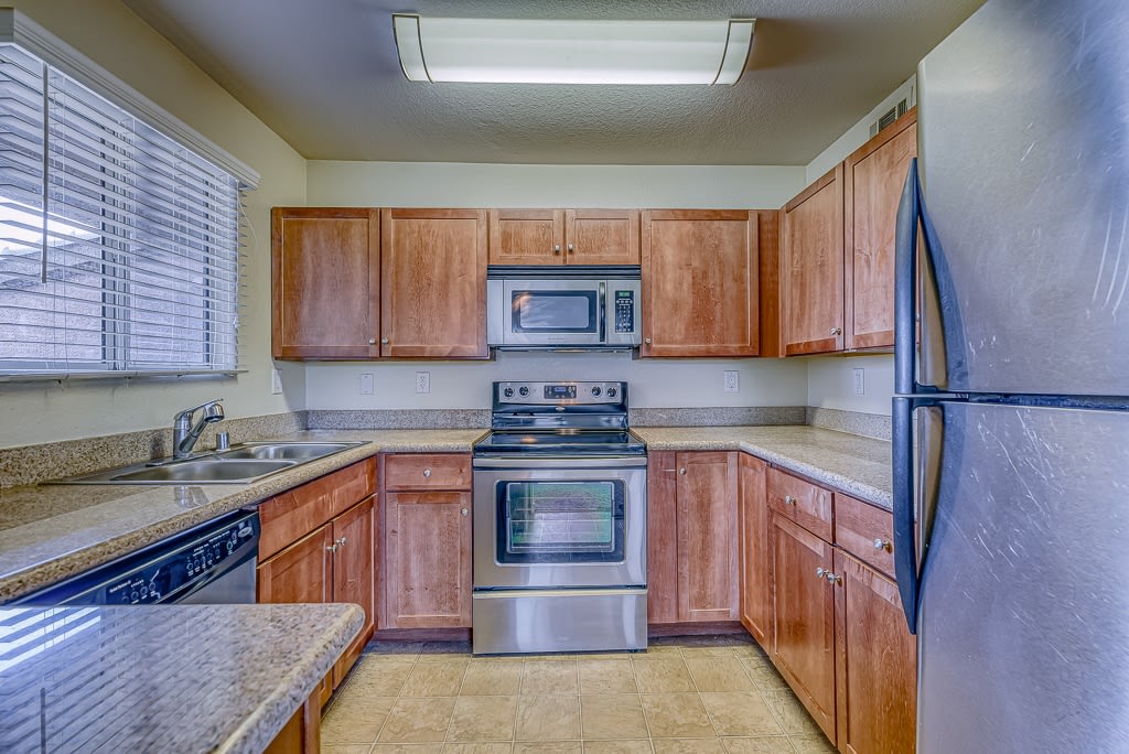 BORGATA CONDOMINIUMS Image 10