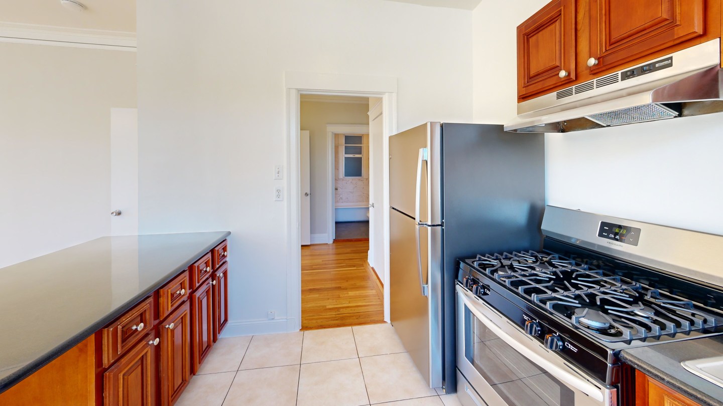 411 15th Avenue Image 5