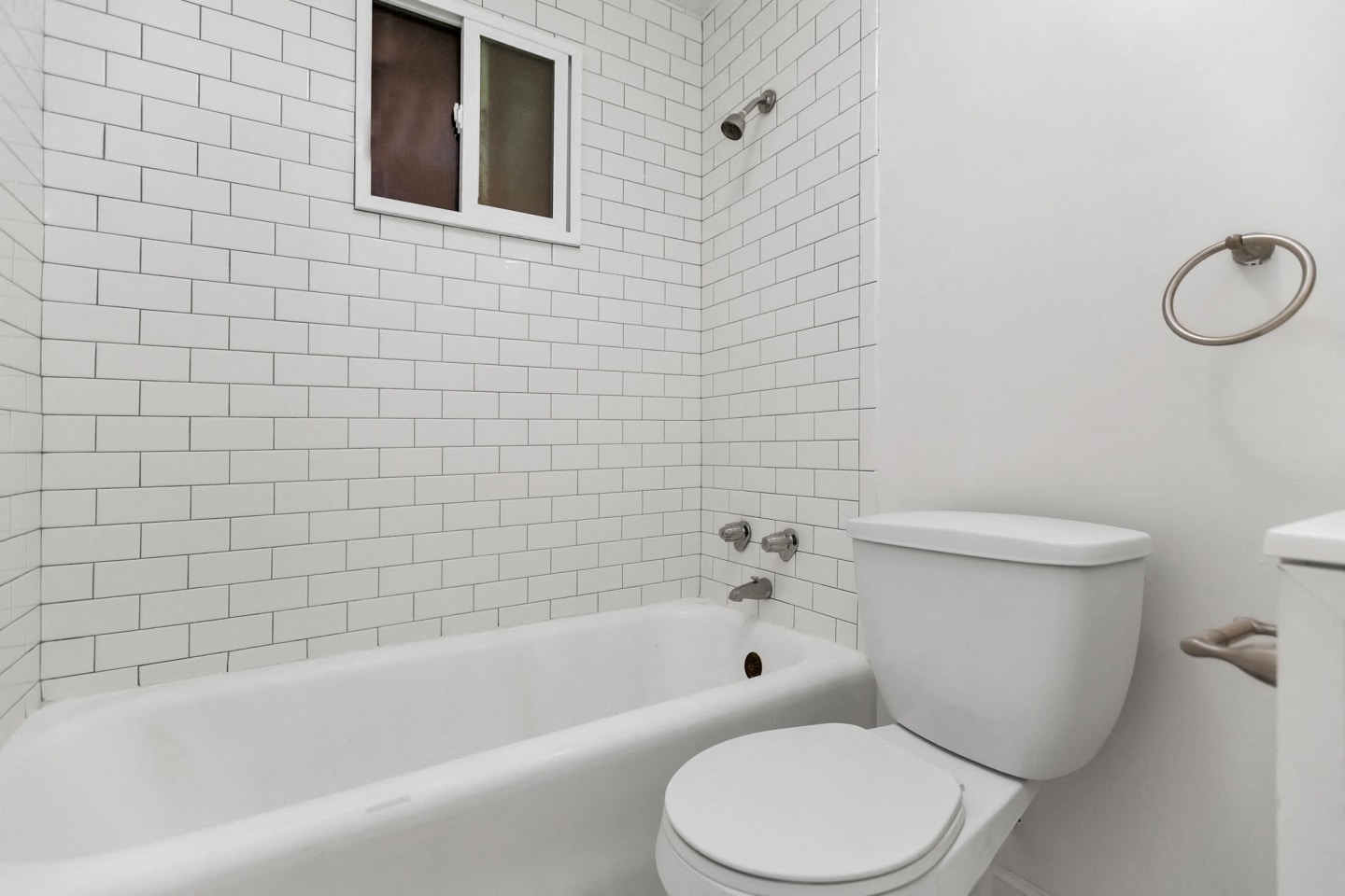 455 Hyde Image 10