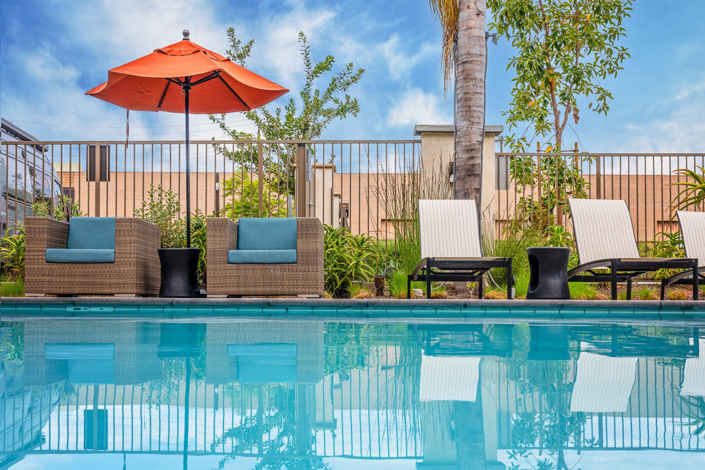 Los Alamitos Luxury Apartments Image 17