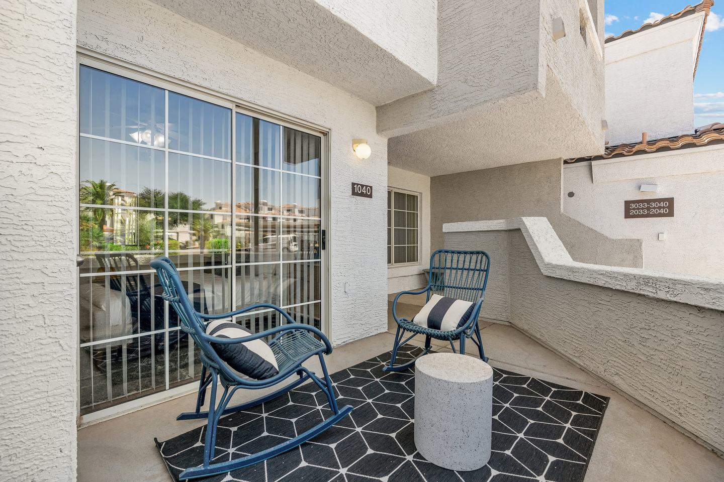 909 West Image 25