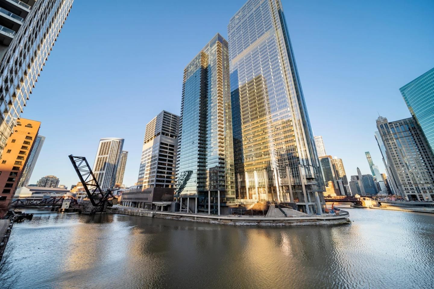Wolf Point West Image 37