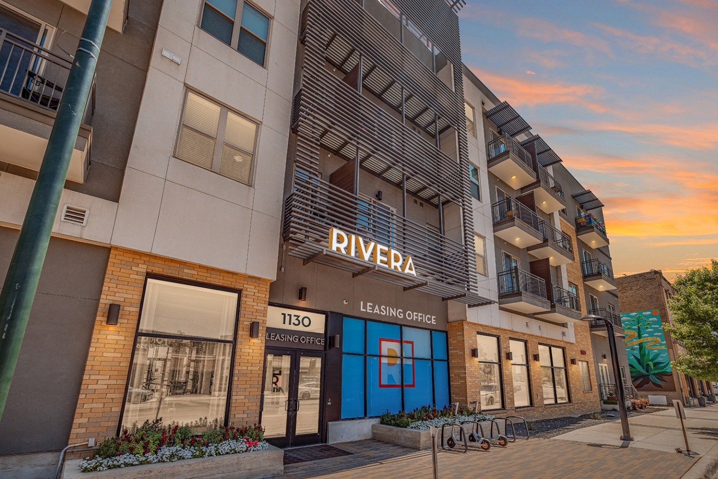 Rivera on Broadway Image 44