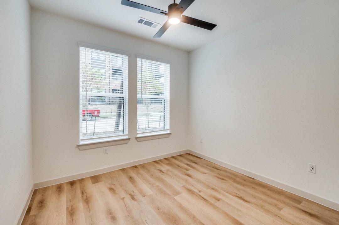 Burnett Lofts Image 18