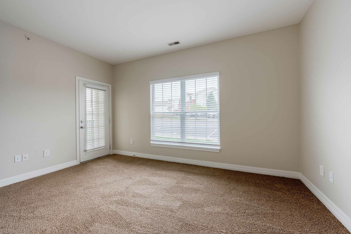 Devonshire Apartments Image 8