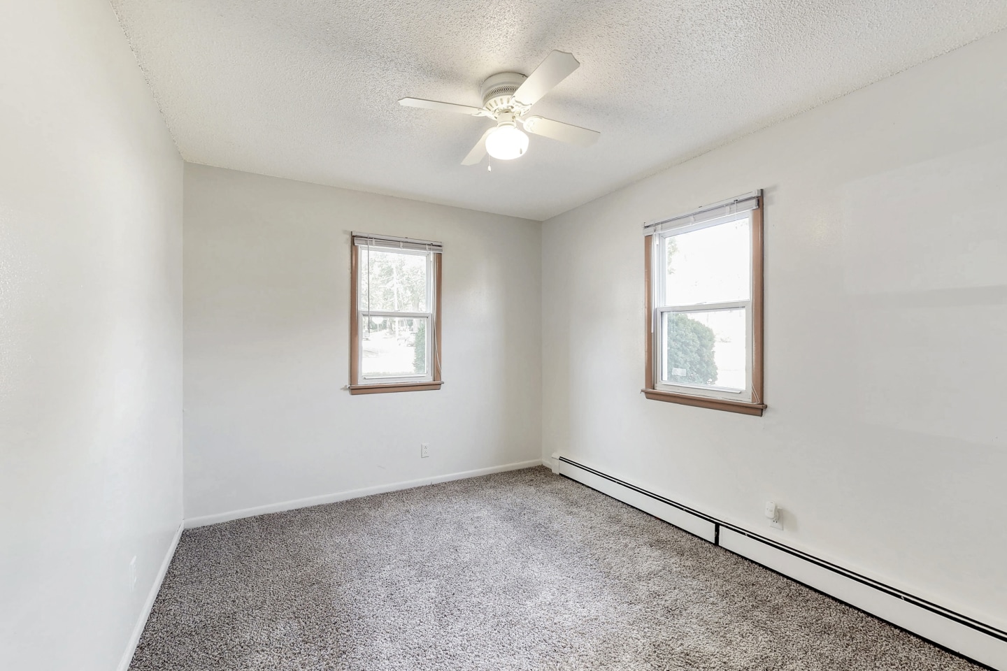 Plaza Manor Image 41