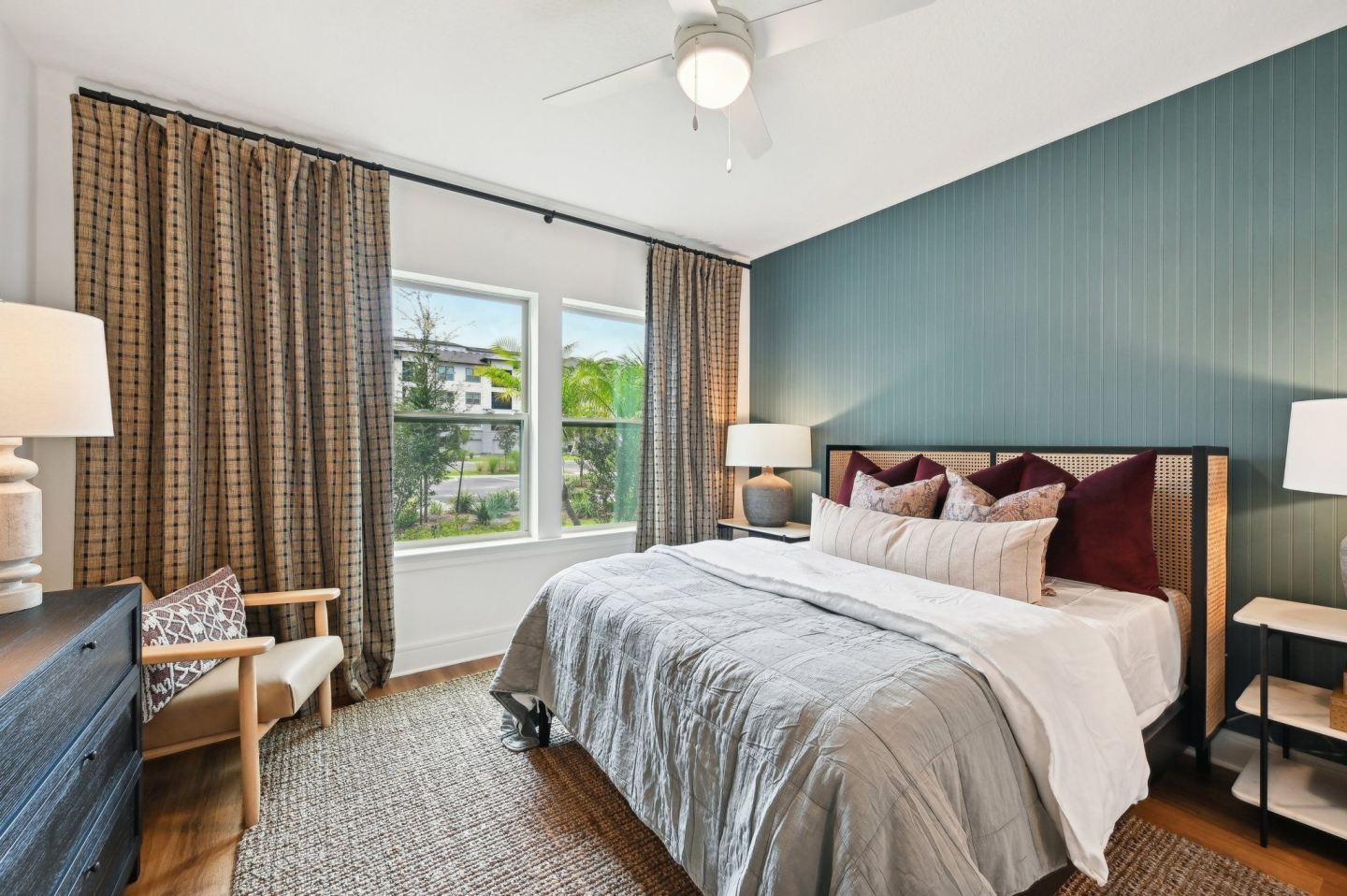 Olana Waterside Apartments Image 38