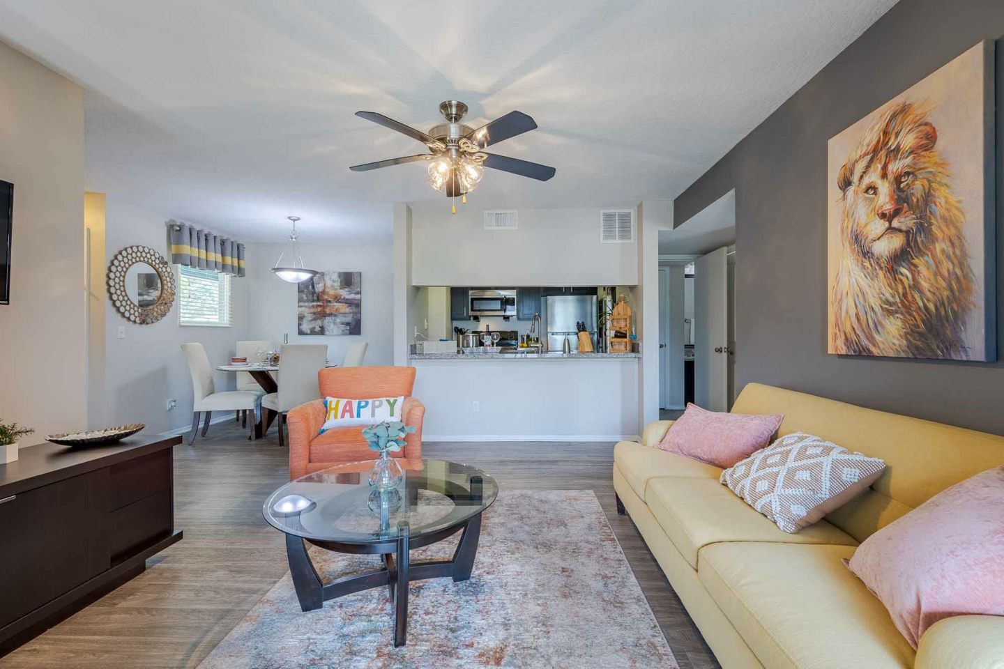 The Savannahs at James Landing Apartments Image 12