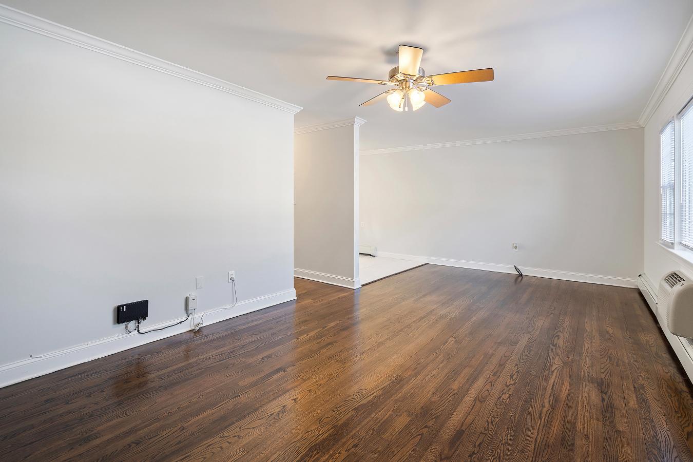 Madison Mall Apartments Image 10