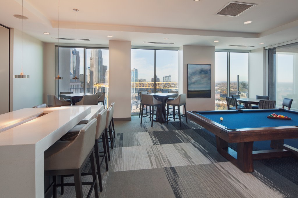 Skyhouse Uptown North Image 1