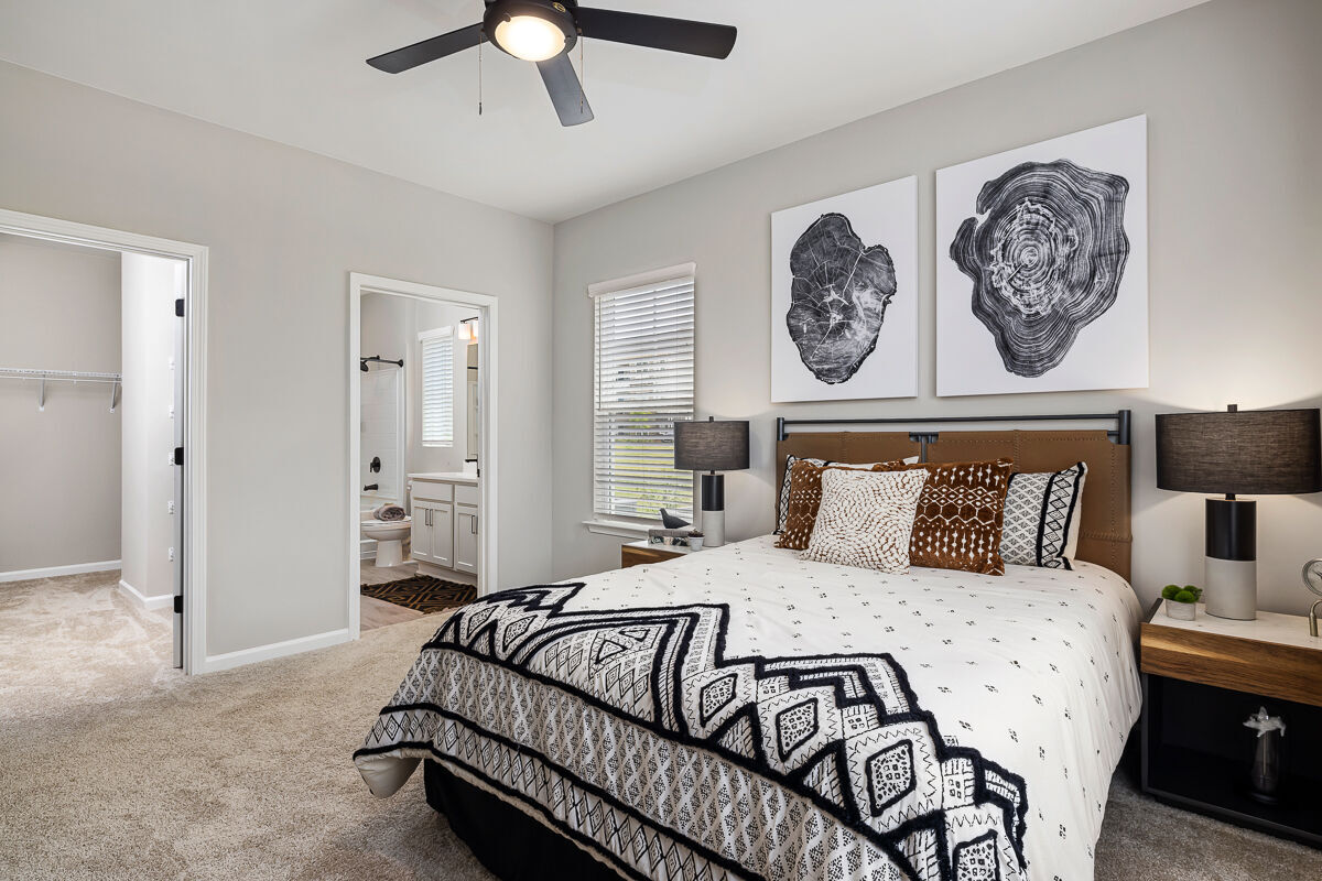 River Oaks Landing Image 35