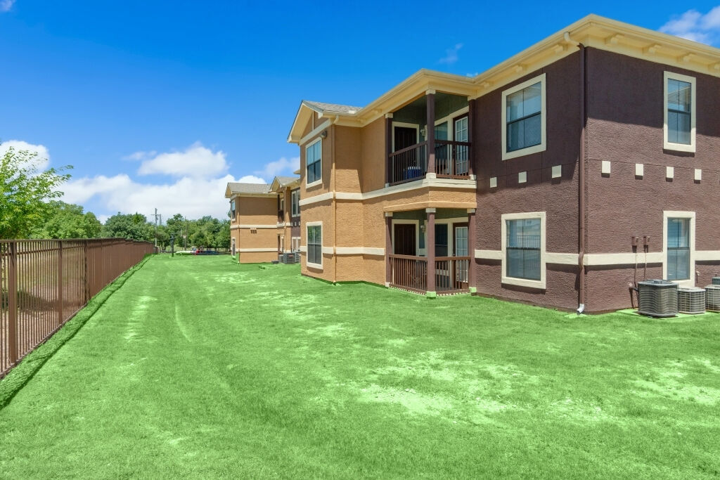 The Residences at Holland Lake Image 29