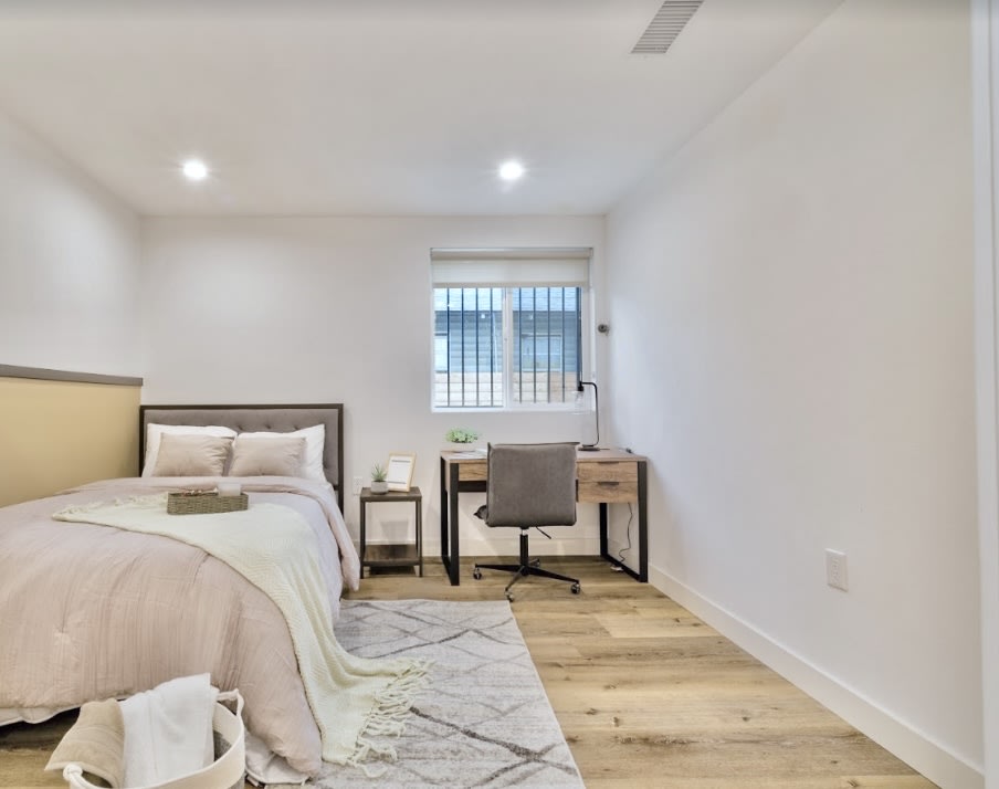 1455 W 36th Street - Co-Living Image 25