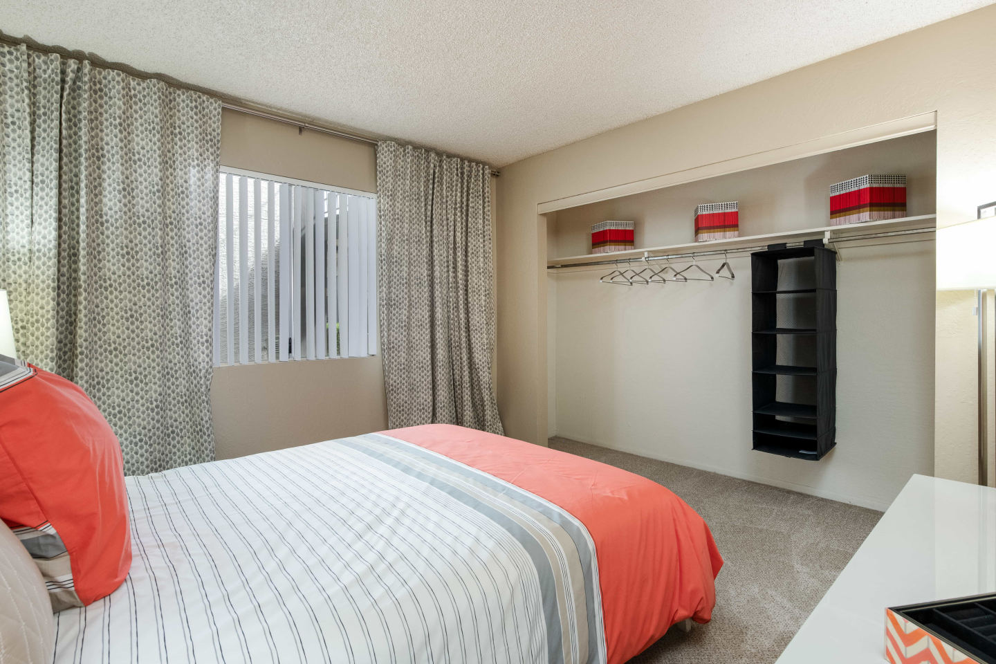 Camelback Cove Apartments Image 21