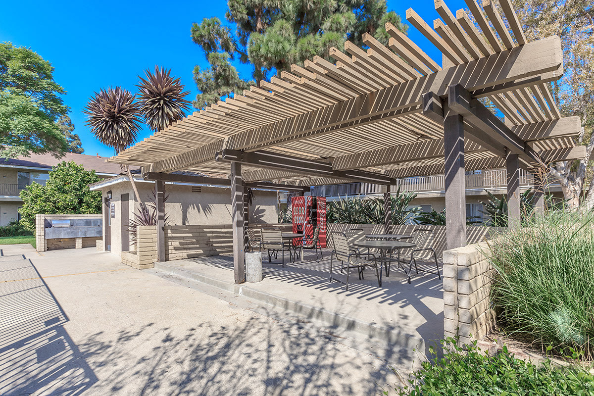Ventura Beach Luxury Apartments Image 11