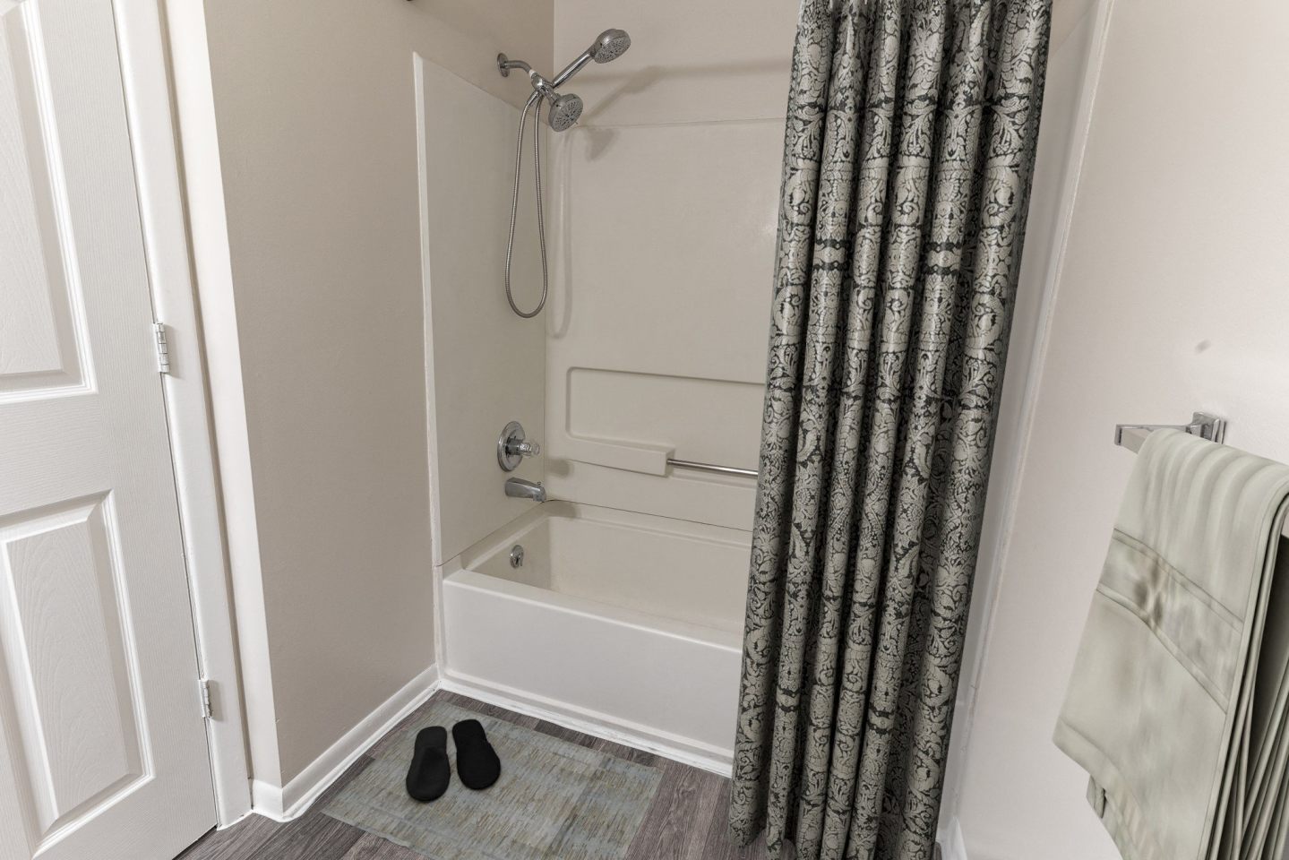 Meadow View Apartments & Townhomes Image 36