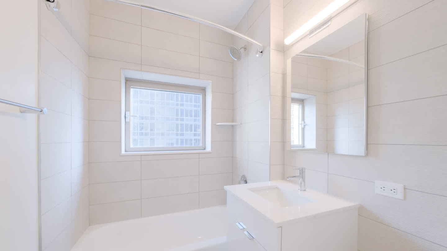 777 6th Avenue Image 3