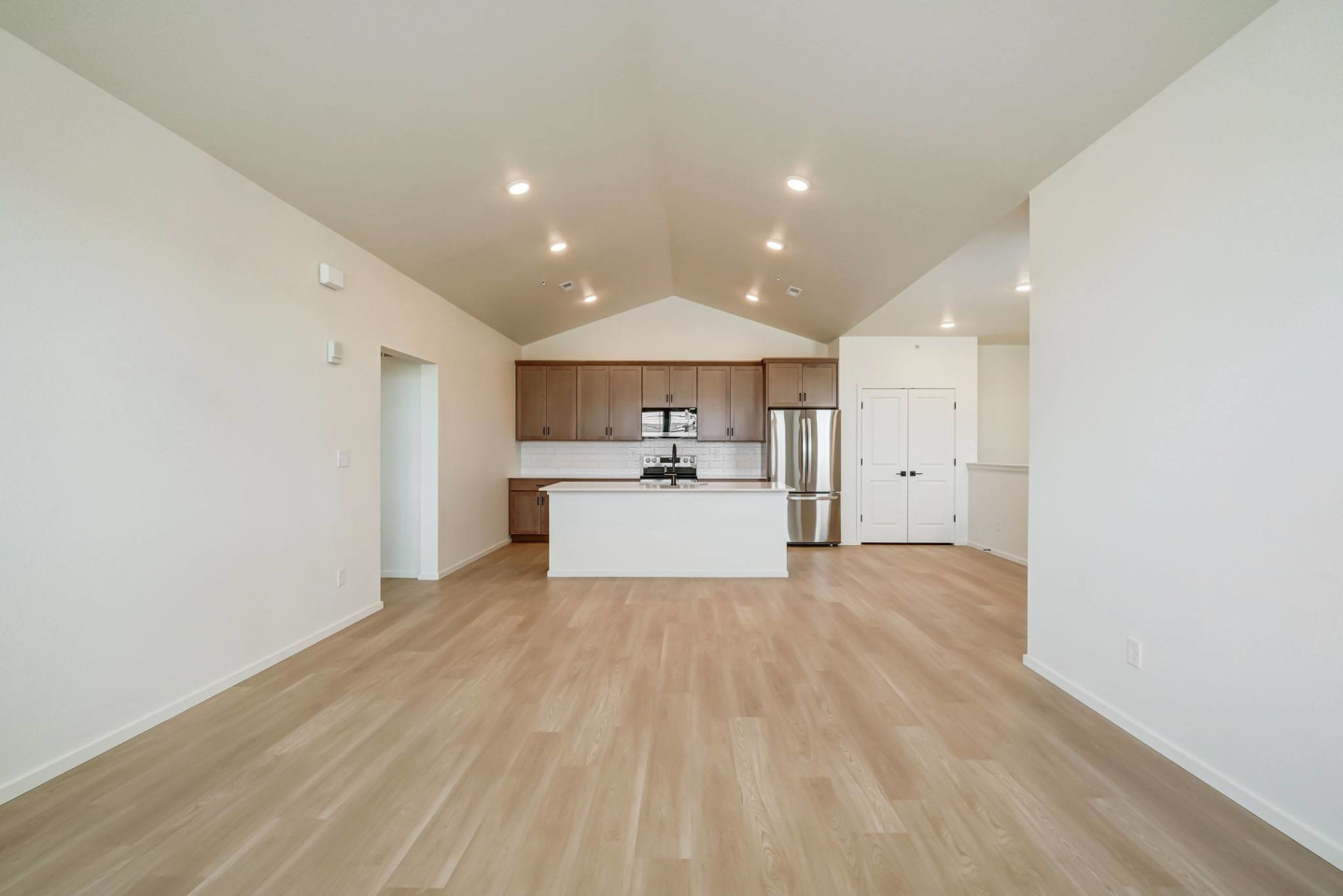 Bloom Rental Living Image 20