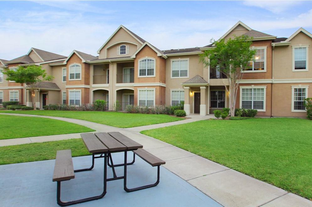 Reata Apartments Image 18
