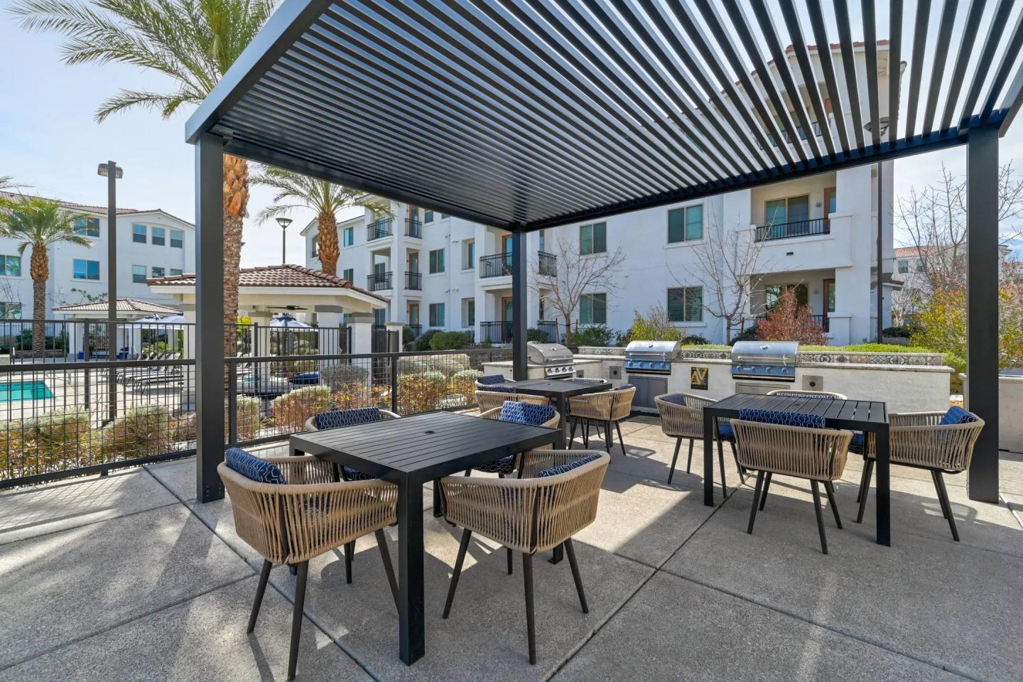 Castile Apartments Image 9