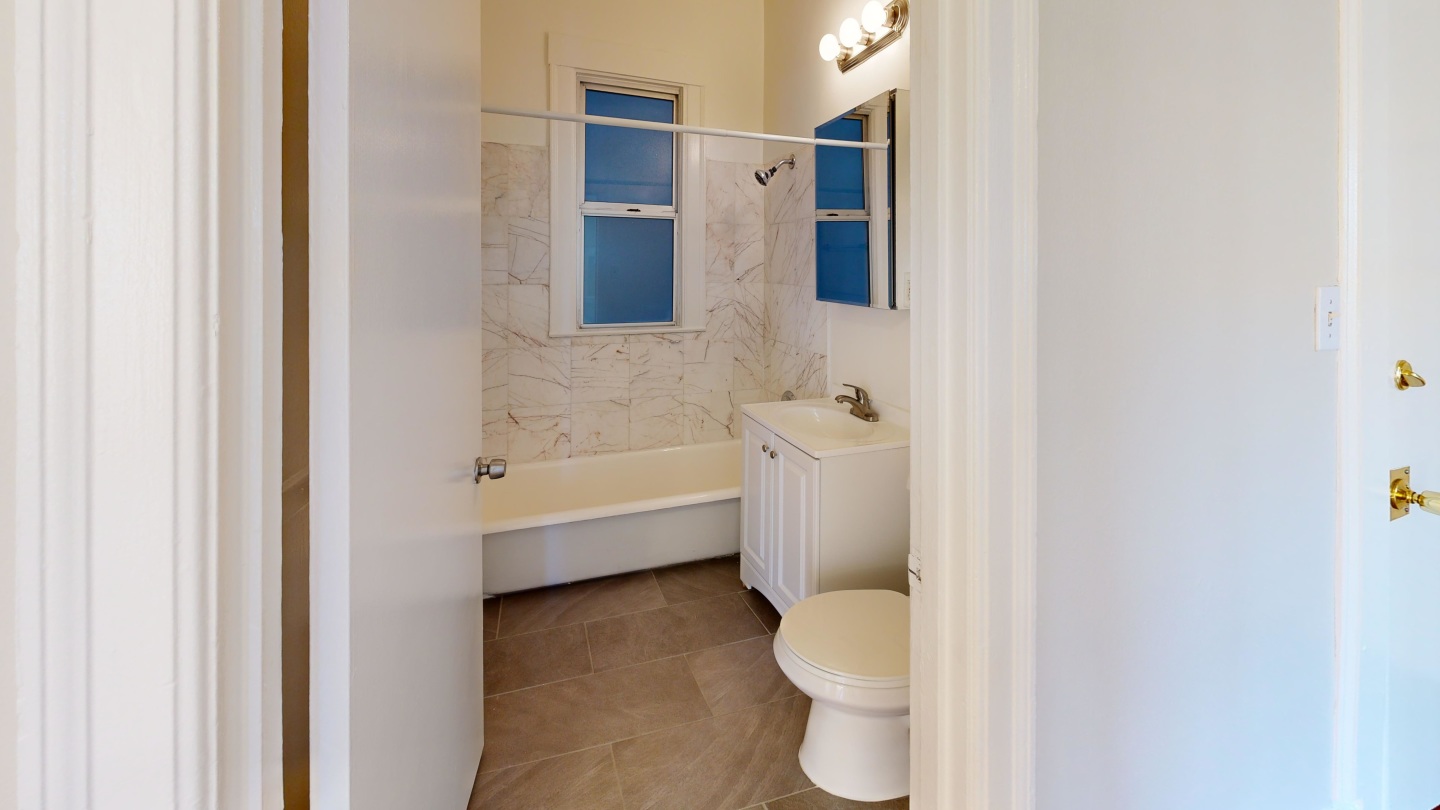 411 15th Avenue Image 8