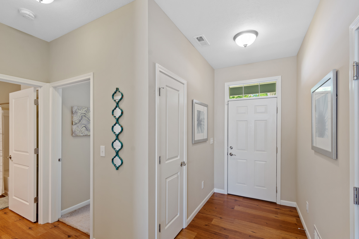 The Villages of Independence Townhomes Image 6