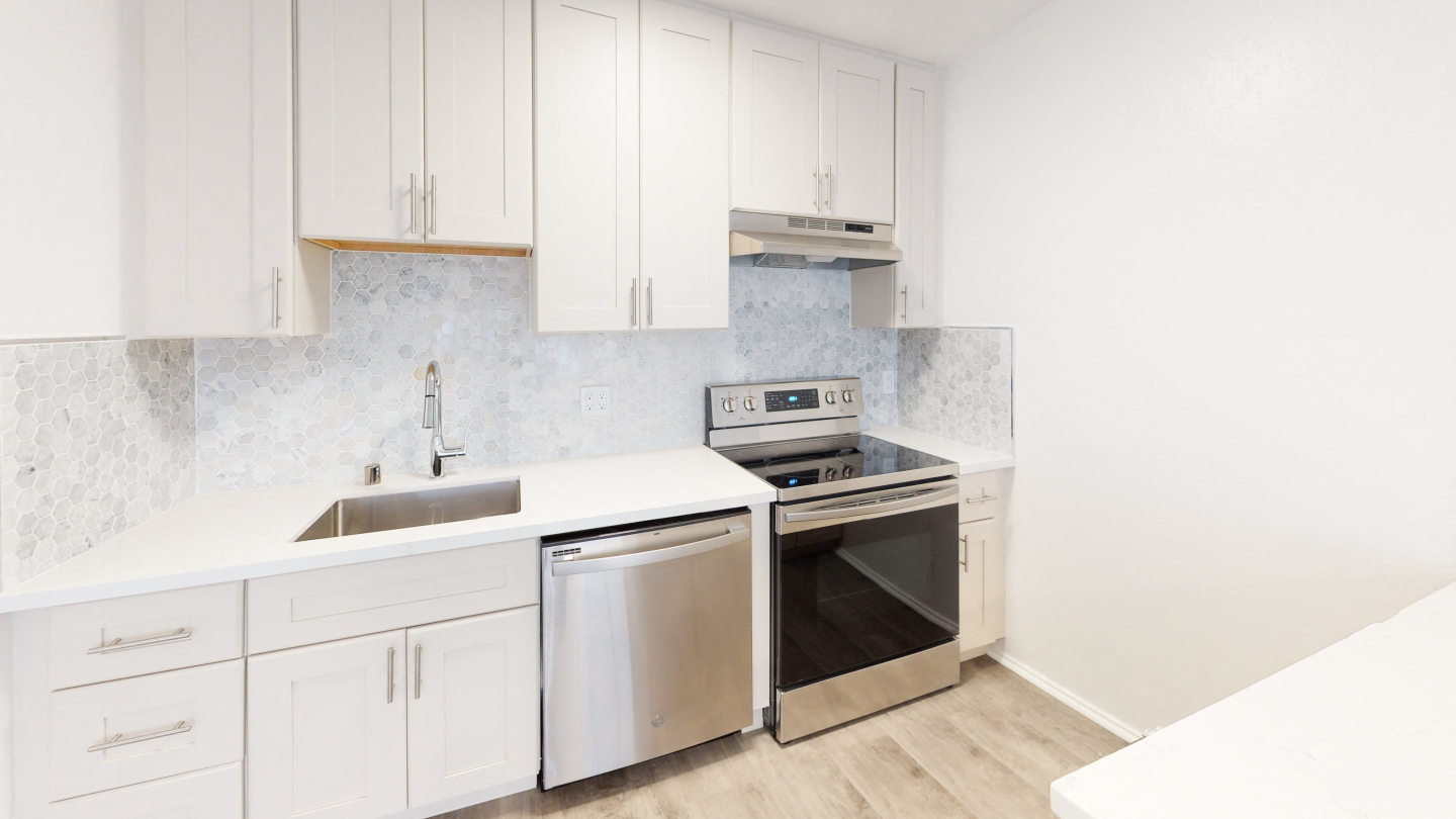 755 Green Street Image 18