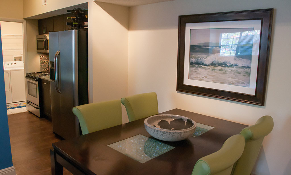 The Upton Apartment Homes Image 6