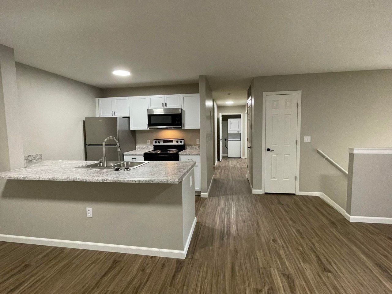 Duck Creek Apartments Image 2