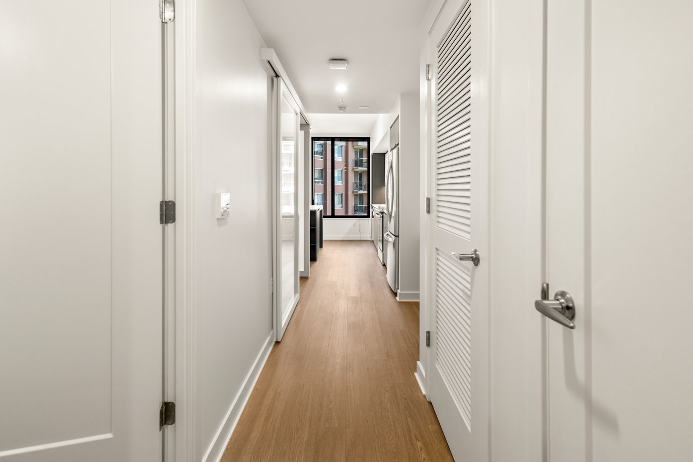 Solaire 7607 Image 19