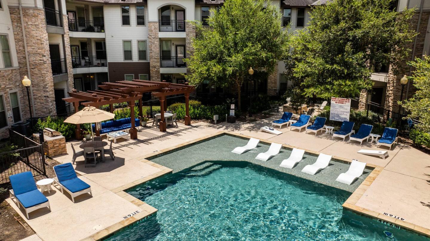 Olympus at Waterside Estates Image 10