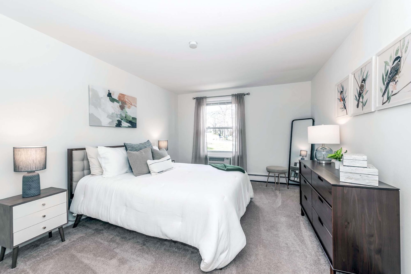Barrington Lakes Apartments Image 31