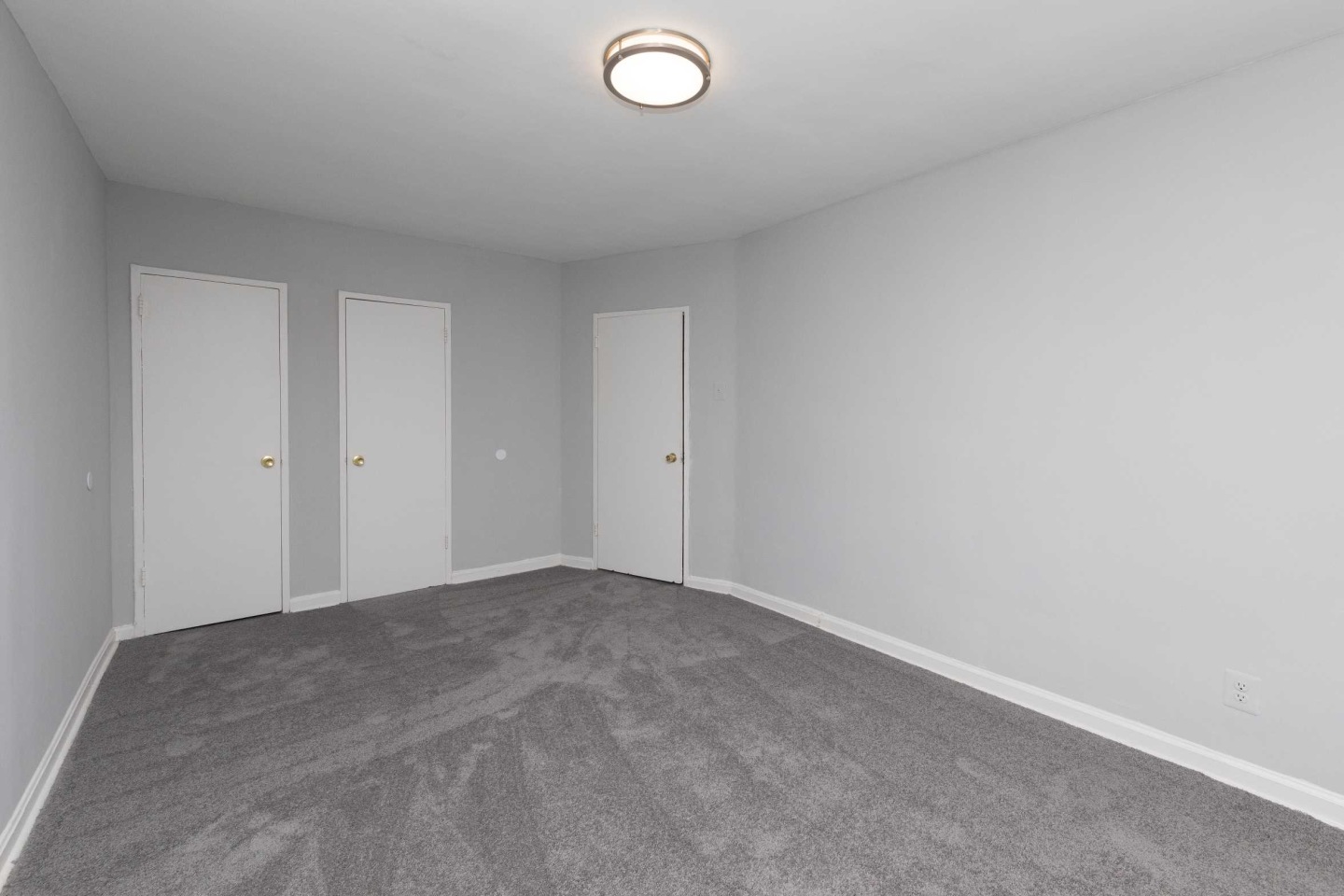 Revere Court Image 8